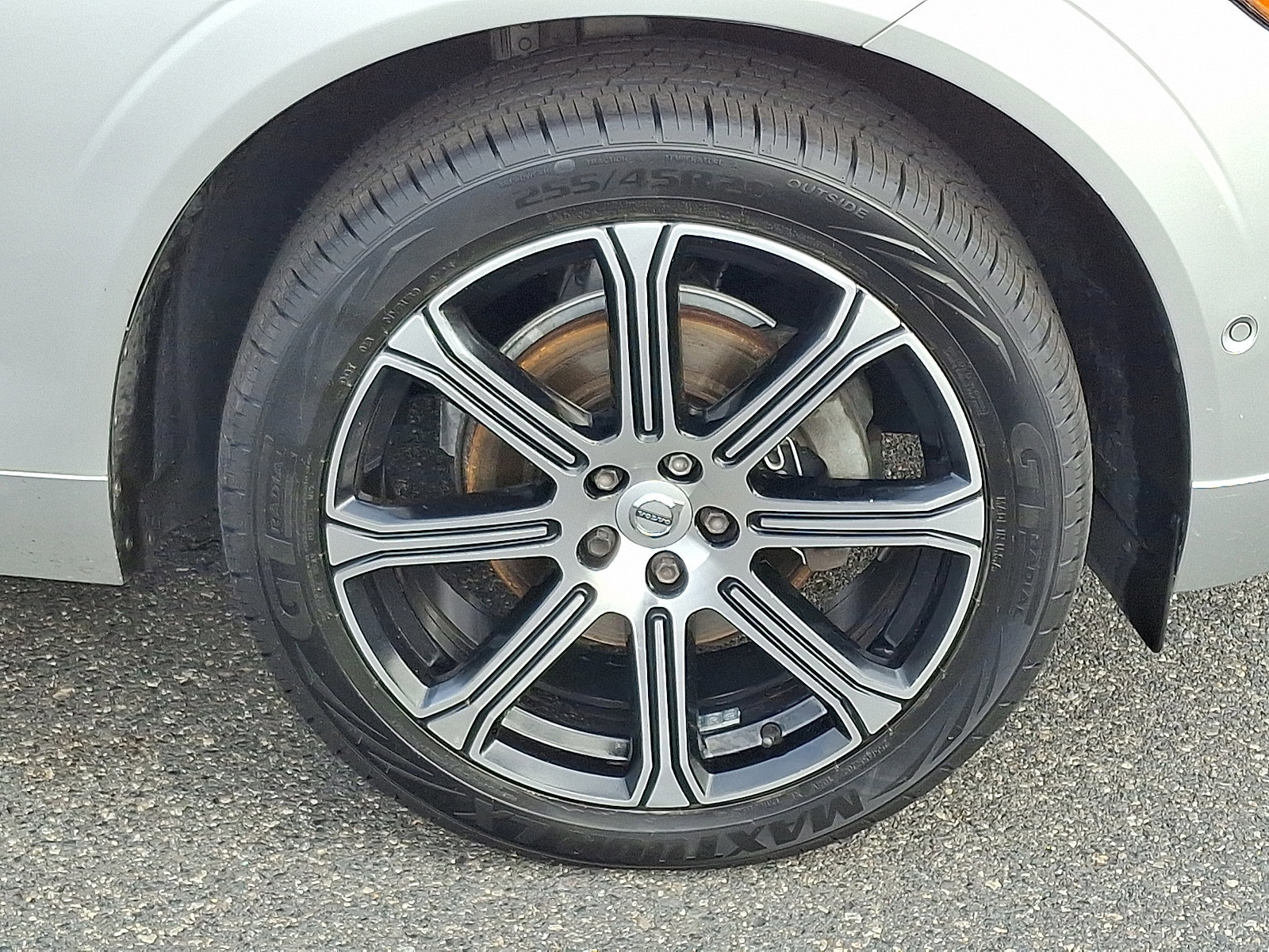 Used 2019 Volvo XC60 T5 Inscription w/ Protection Package Premier image 8