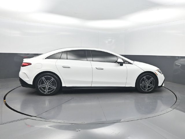 Used 2023 Mercedes-Benz EQE 500 4MATIC Sedan w/ Pinnacle Trim Package image 27