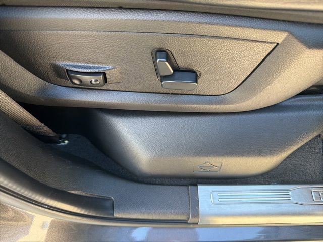 Used 2020 RAM 3500 Limited image 32