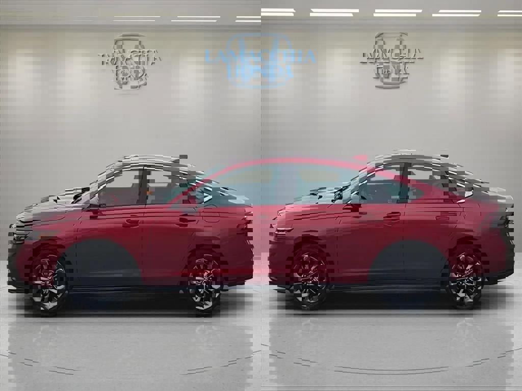 Used 2024 Honda Accord EX image 2