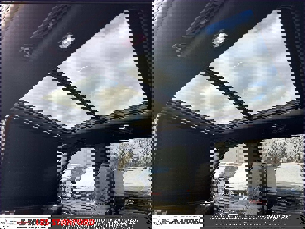 Certified 2023 GMC Yukon Denali w/ Denali Reserve Package image 15