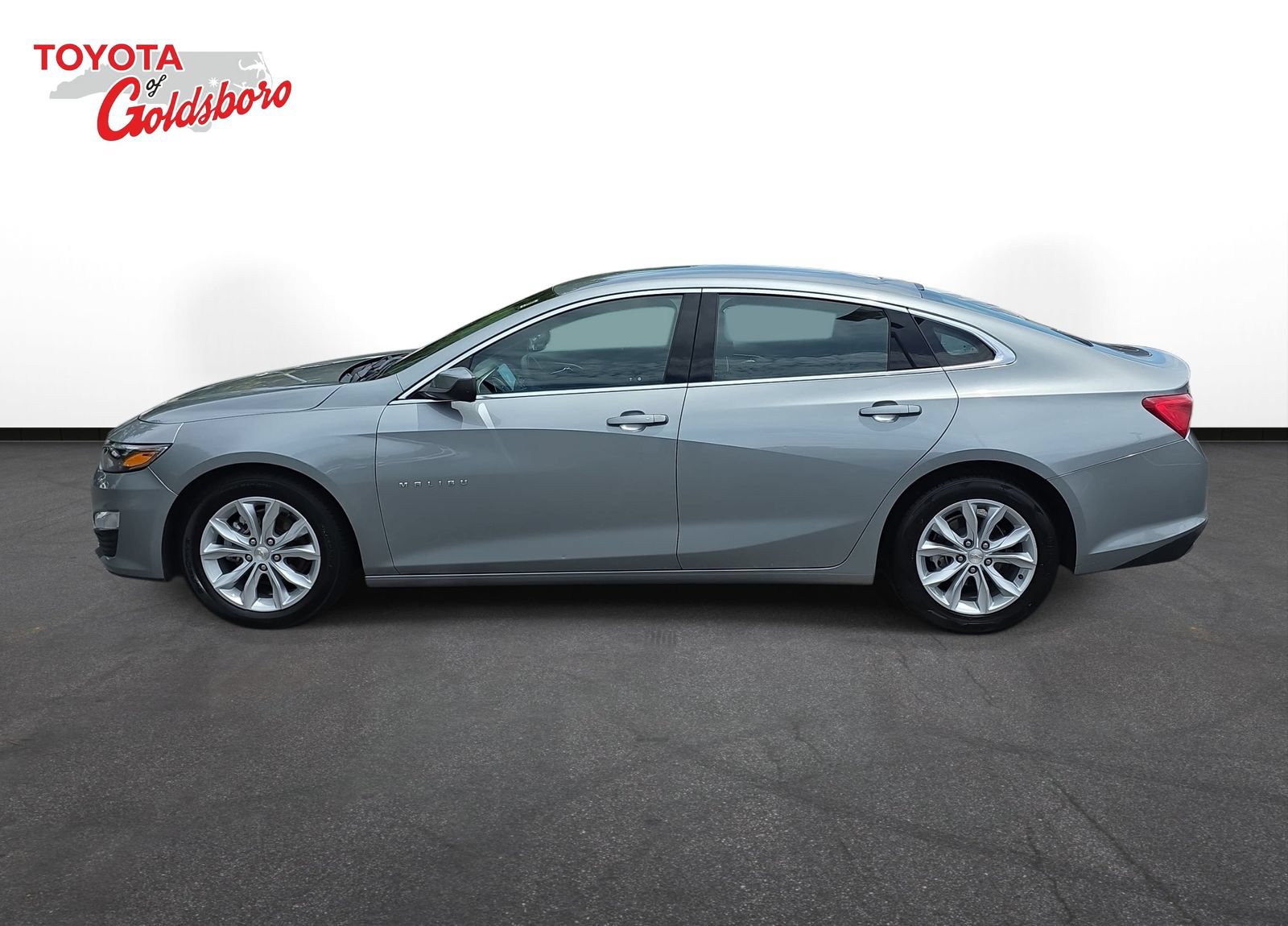 Used 2024 Chevrolet Malibu LT FWD image 8
