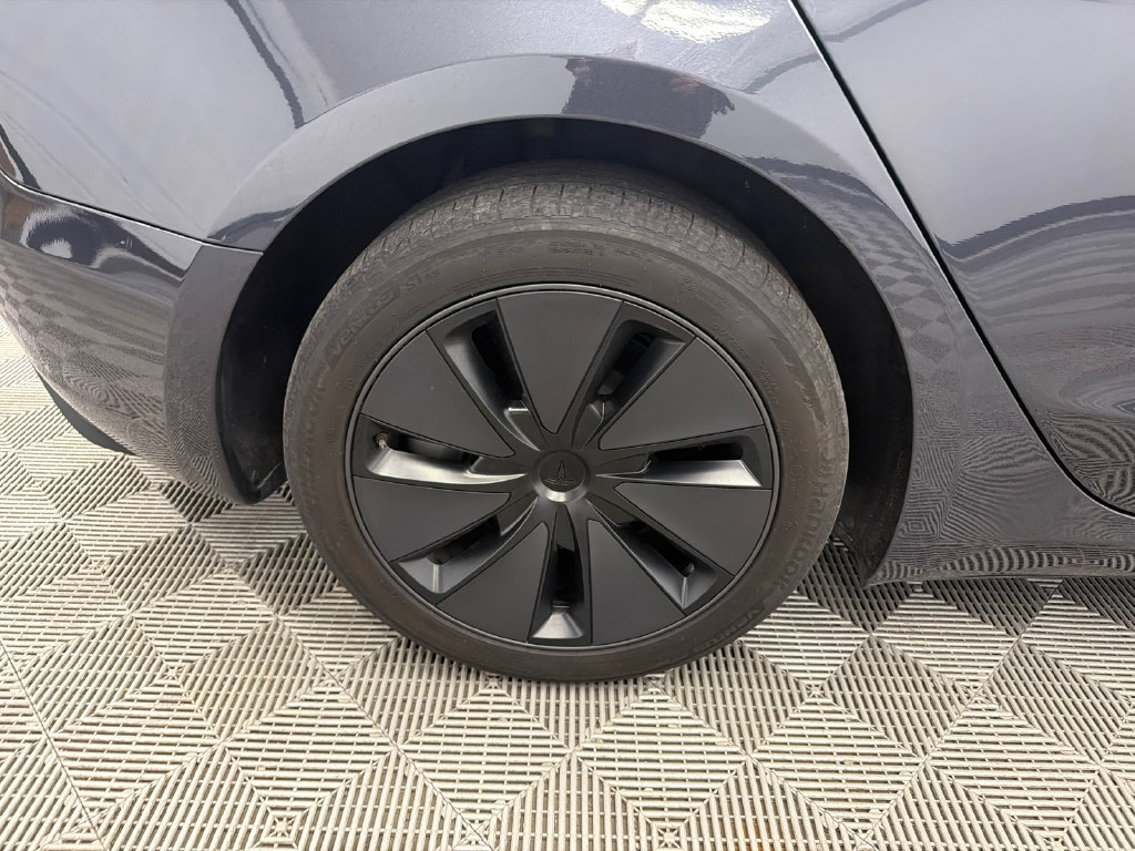 Used 2024 Tesla Model 3 Long Range RWD image 18