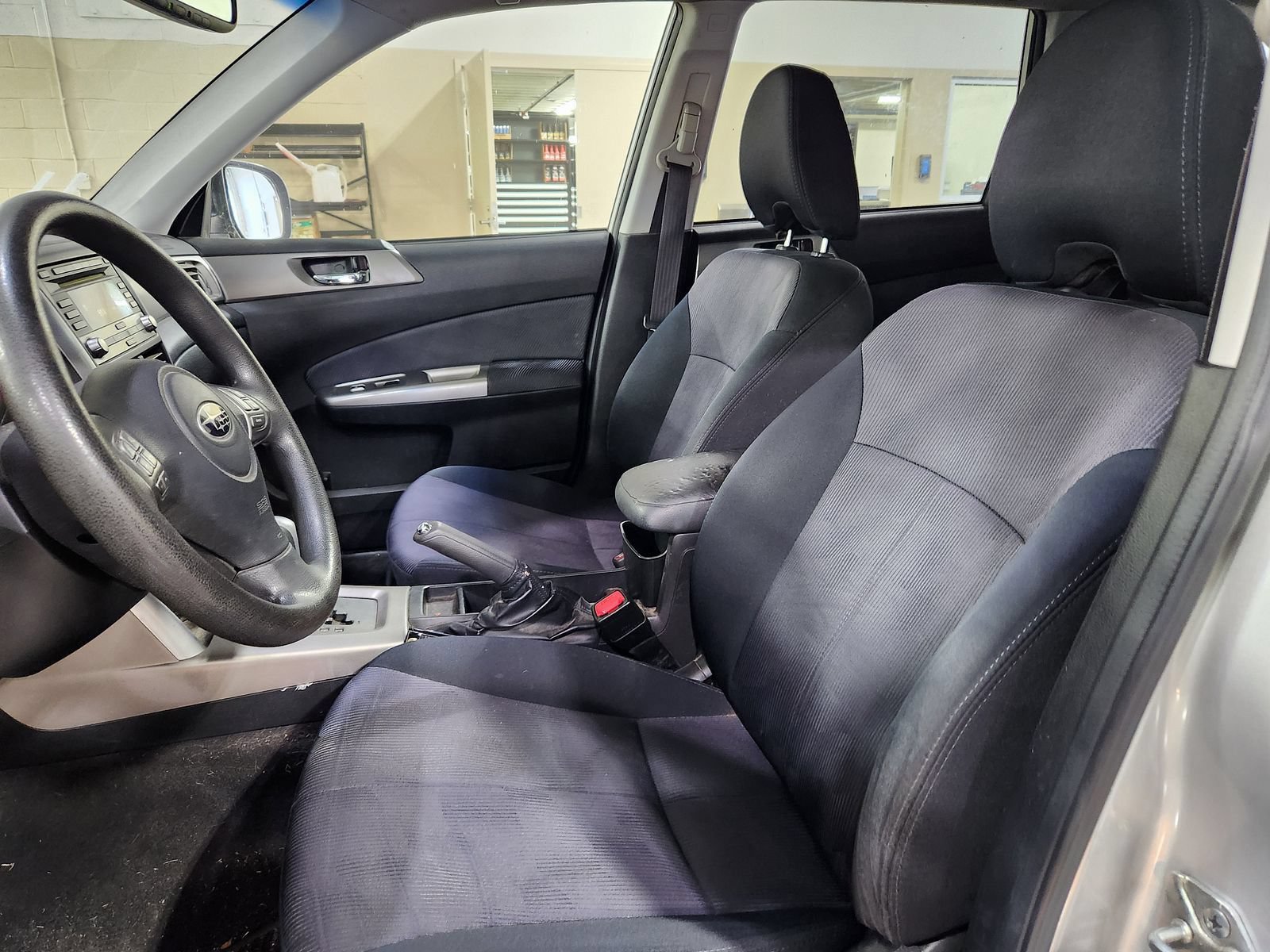 Used 2010 Subaru Forester 2.5X Premium w/ Popular Equipment Group 7B AWD/4WD image 5