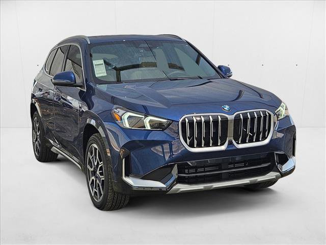 Used 2025 BMW X1 xDrive28i w/ Technology Package image 3