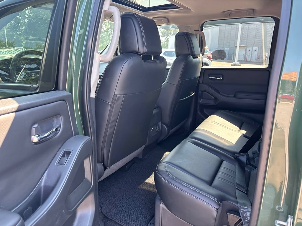 Used 2024 Nissan Frontier SL w/ Technology Package RWD image 7