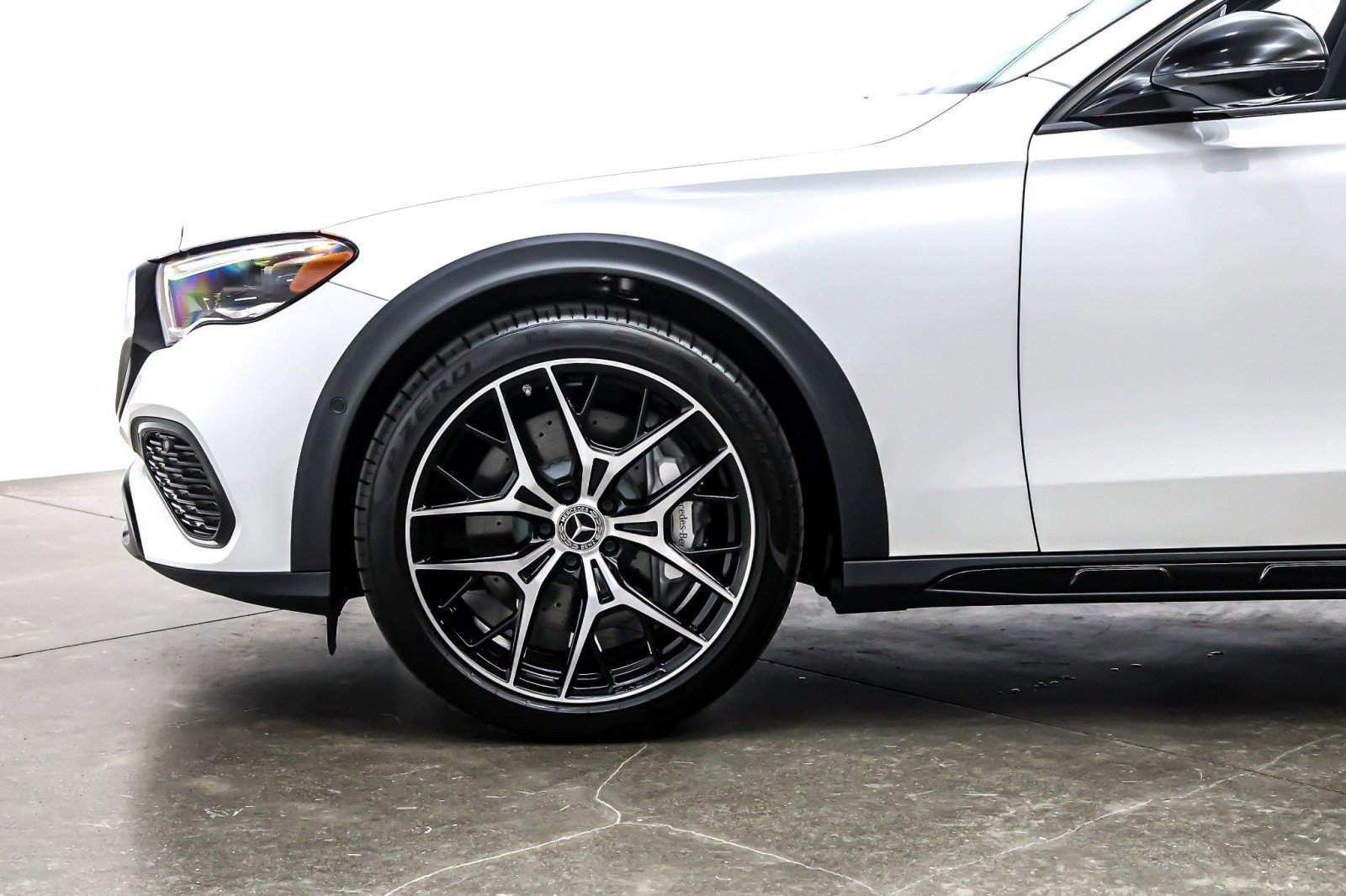 Certified 2025 Mercedes-Benz E 450 4MATIC All-Terrain Wagon image 12