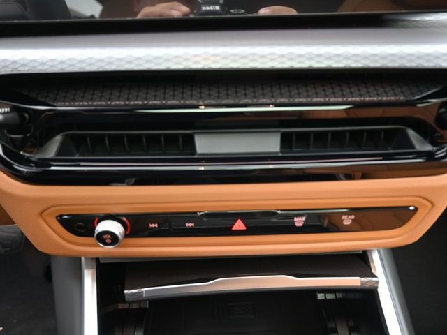 New 2026 BMW 330i Sedan w/ M Sport Package image 9