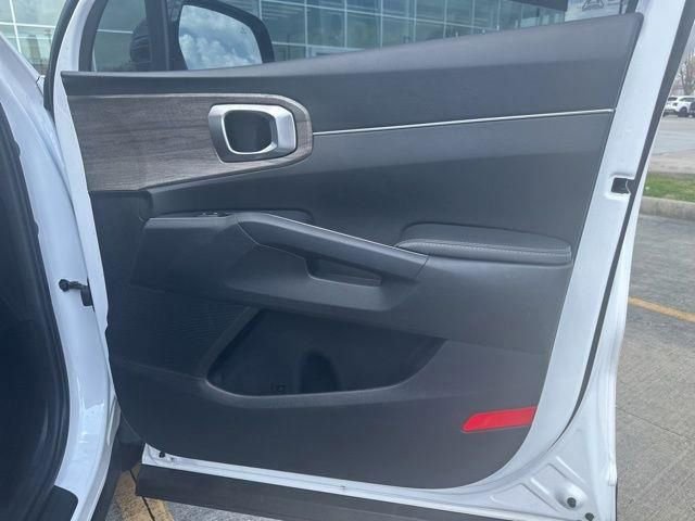 Used 2022 Kia Sorento EX image 45