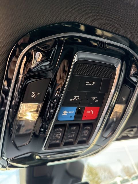 New 2026 Jeep Grand Wagoneer Summit image 11