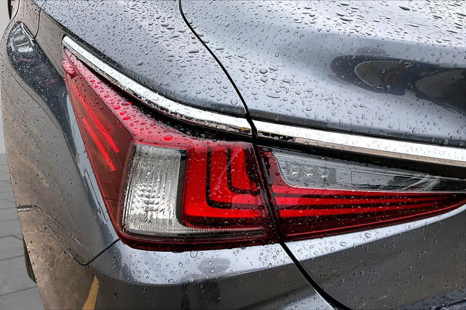 Used 2022 Lexus ES 350 w/ Premium Package FWD image 29