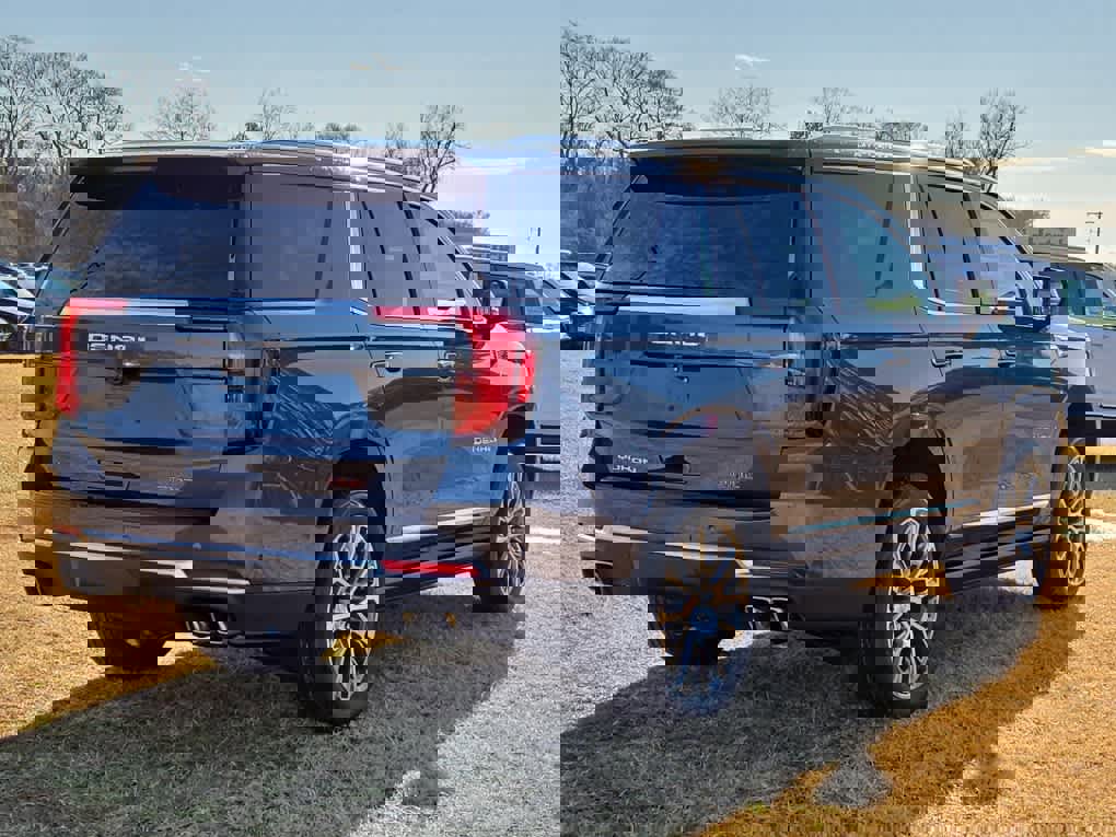 New 2026 GMC Yukon Denali image 3