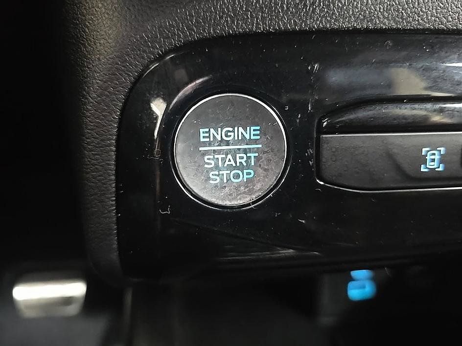 Used 2023 Ford Escape ST-Line w/ Tech Pack #1 AWD/4WD image 19