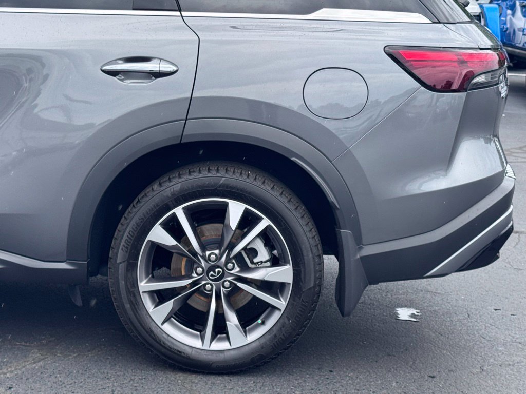 Used 2023 INFINITI QX60 Luxe w/ Performance Audio Package FWD image 42