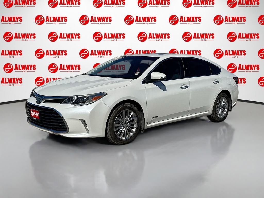 Used 2018 Toyota Avalon Limited image 1