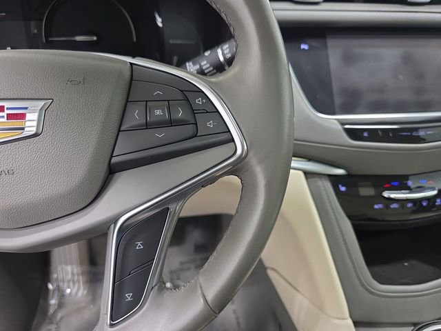 Used 2019 Cadillac XT5 Luxury FWD image 17