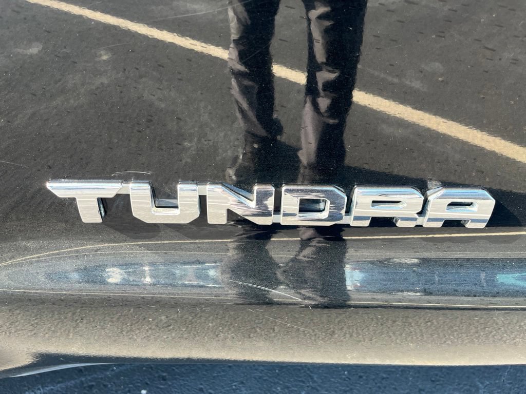 Used 2016 Toyota Tundra SR5 AWD/4WD image 17