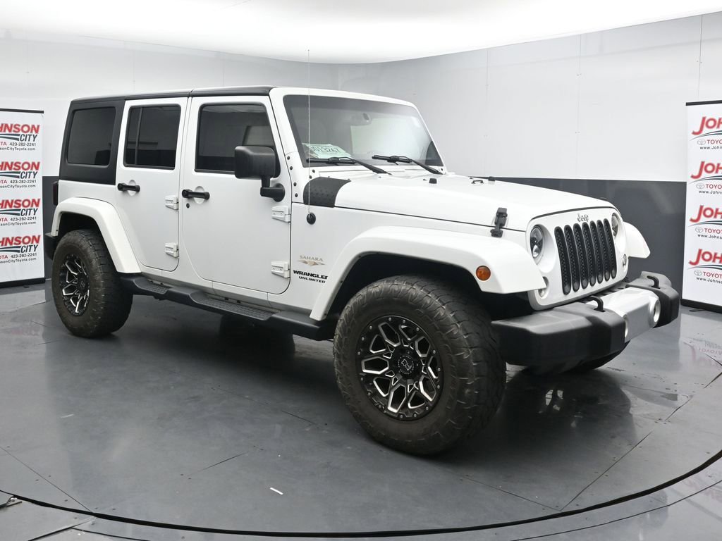 Used 2015 Jeep Wrangler Unlimited Sahara w/ Connectivity Group AWD/4WD image 2
