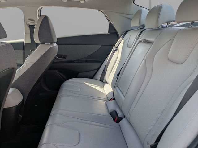 Used 2024 Hyundai Elantra Limited FWD image 12