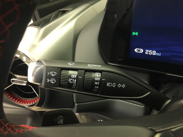 Used 2024 Chevrolet Equinox EV RS image 30