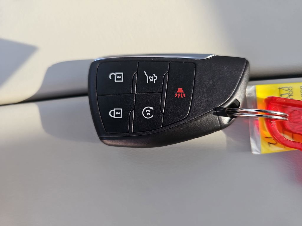 Used 2023 Buick Envision Avenir image 35