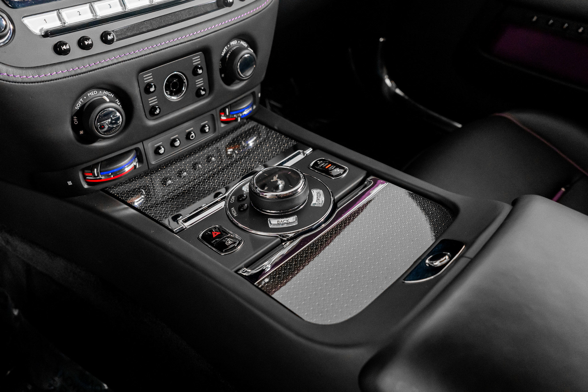 Used 2020 Rolls-Royce Wraith image 40