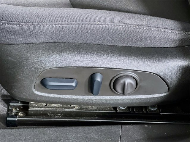 Used 2024 Chevrolet Malibu LT image 11