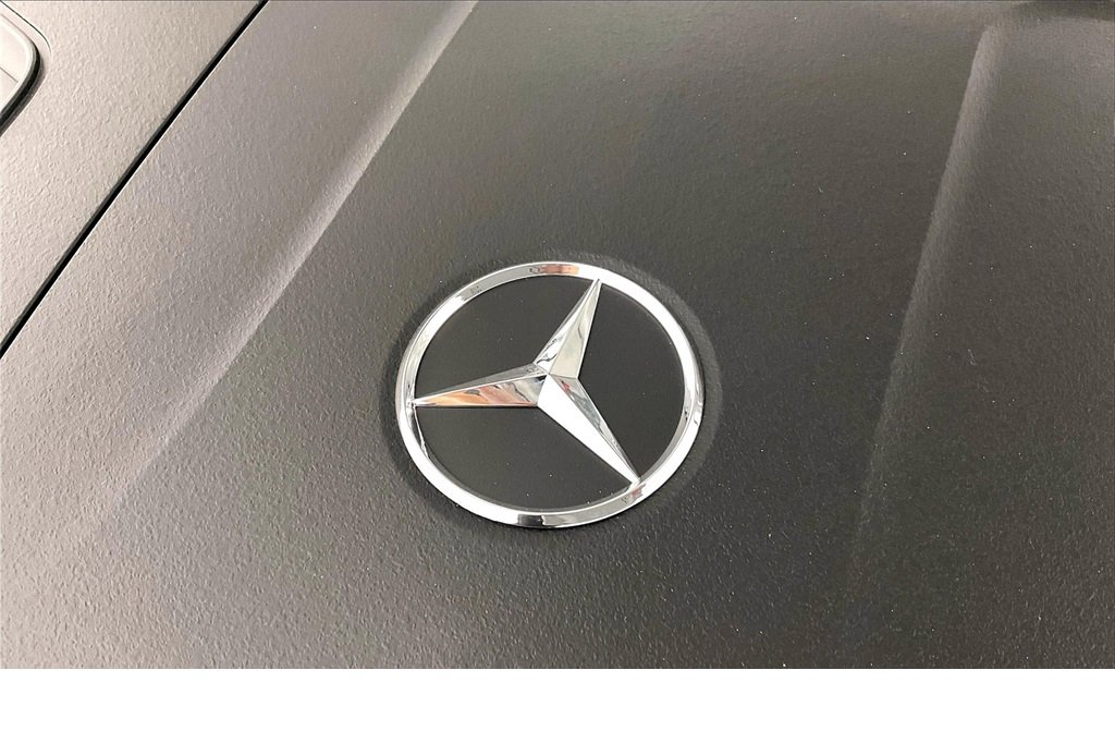 New 2025 Mercedes-Benz C 300 4MATIC Sedan image 17