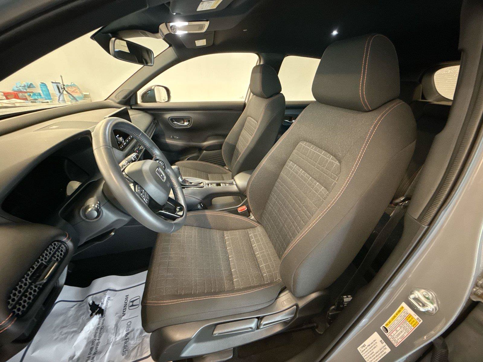 Used 2025 Honda HR-V Sport image 13