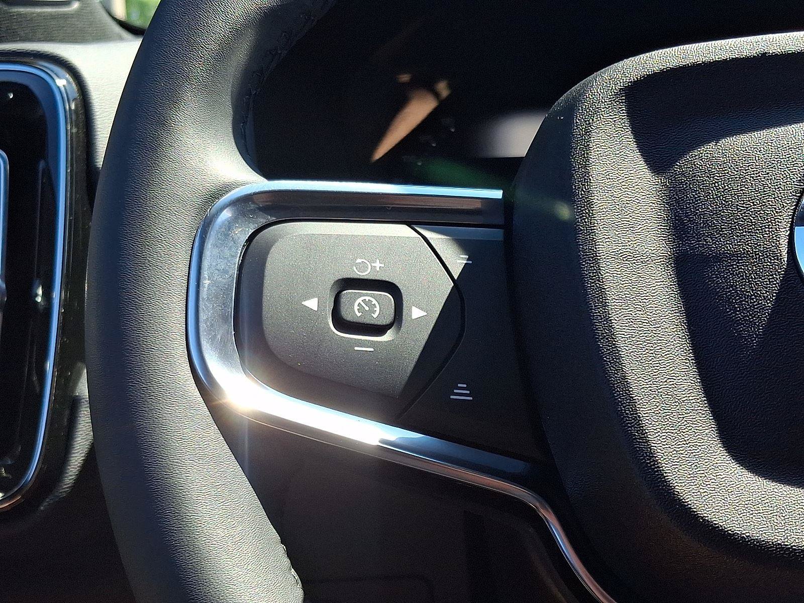 Certified 2023 Volvo C40 P8 Recharge Ultimate w/ Protection Package Premier AWD/4WD image 22