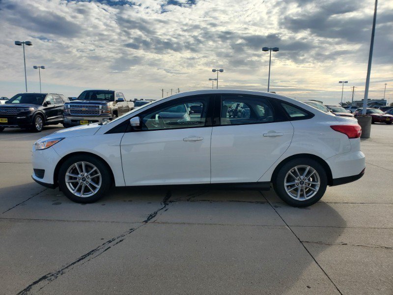 Used 2016 Ford Focus SE FWD image 5