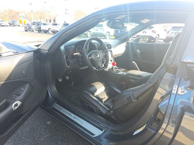 Used 2010 Chevrolet Corvette Coupe w/ 1LT image 15