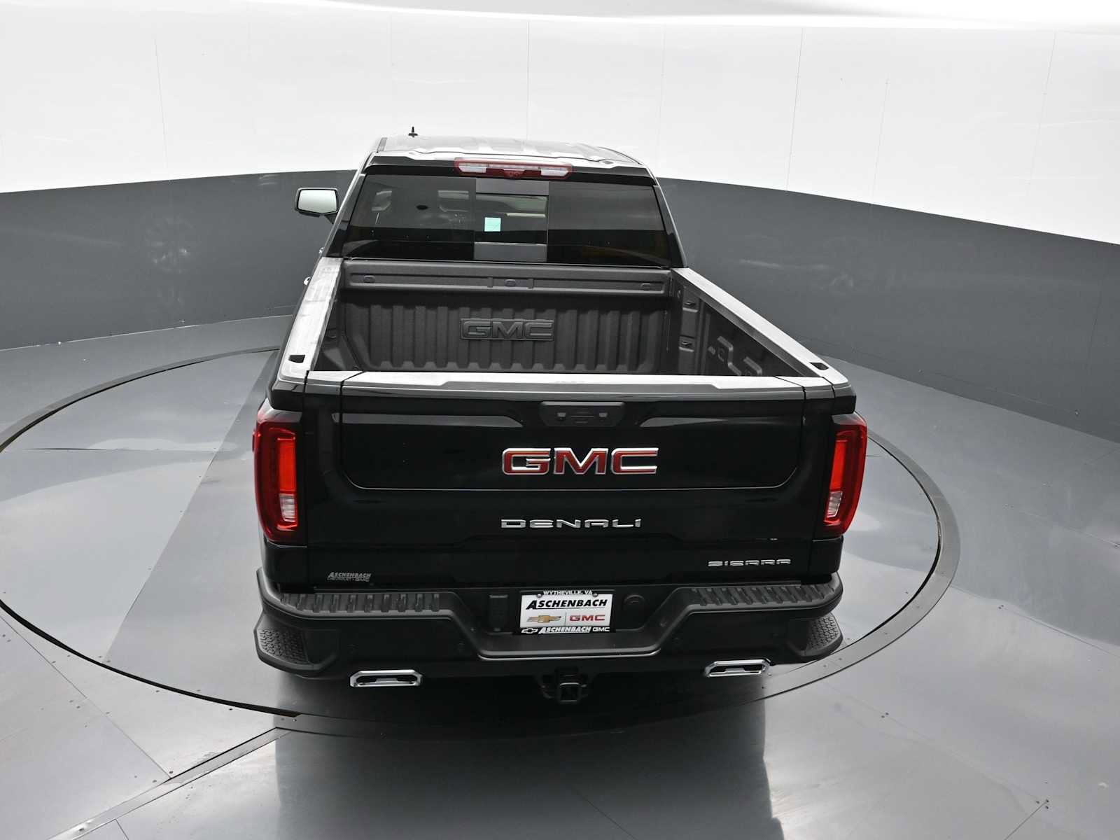 New 2026 GMC Sierra 1500 Denali w/ Denali Reserve Package image 16