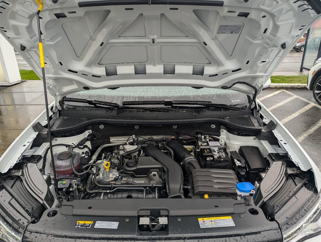 New 2026 Volkswagen Taos SE AWD/4WD image 34