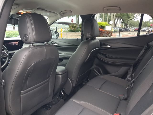 Used 2025 Buick Encore GX Preferred w/ Comfort Package FWD image 5