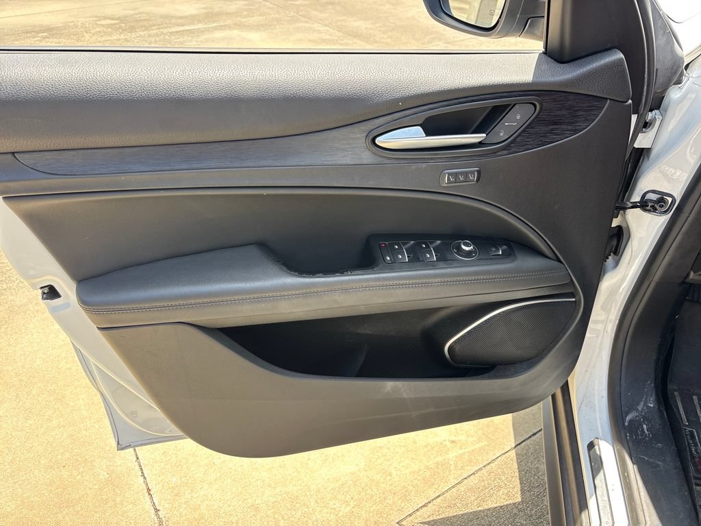 Used 2022 Alfa Romeo Stelvio Sprint RWD image 16