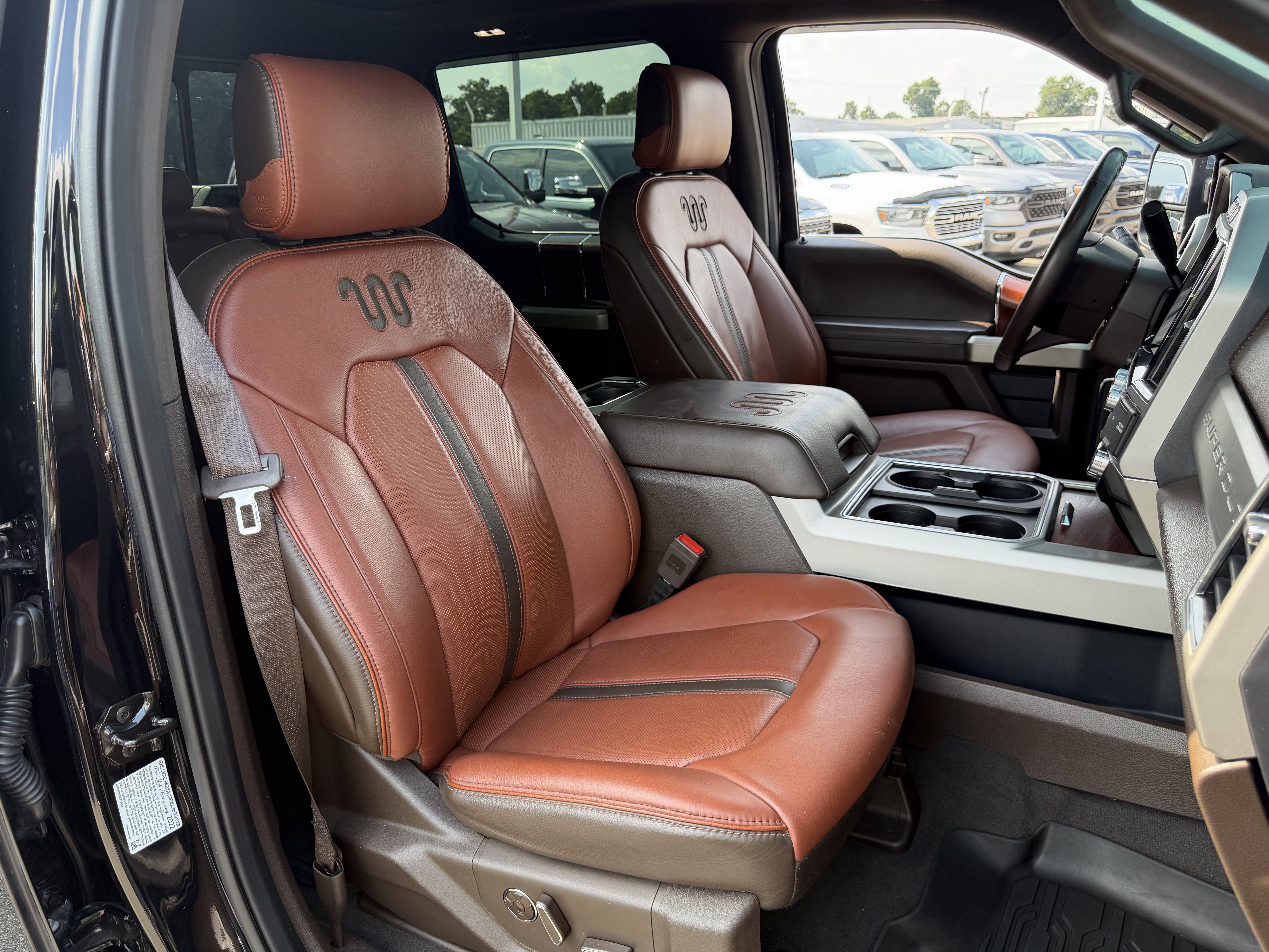 Used 2022 Ford F450 King Ranch w/ King Ranch Ultimate Package AWD/4WD image 33