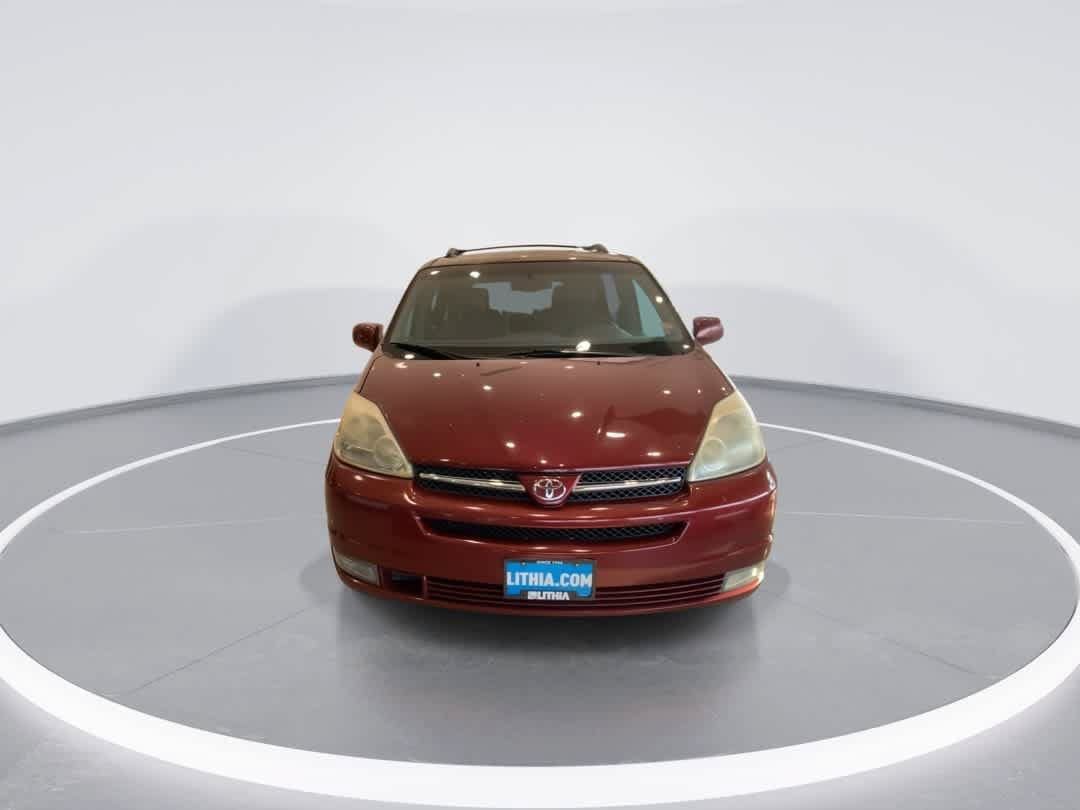 Used 2005 Toyota Sienna XLE Limited FWD image 3