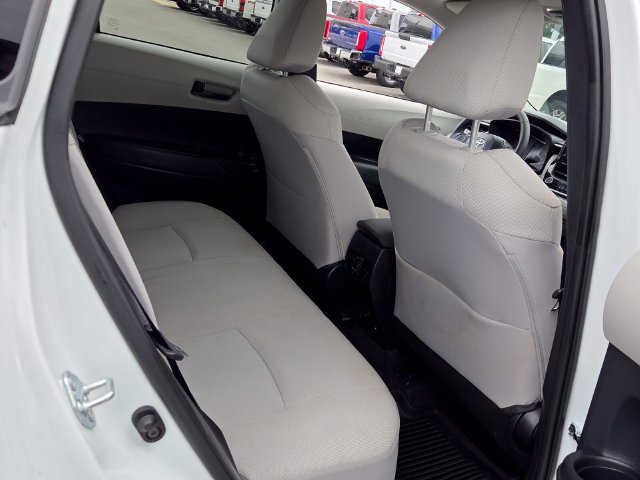 Used 2025 Toyota Corolla Cross LE FWD image 14