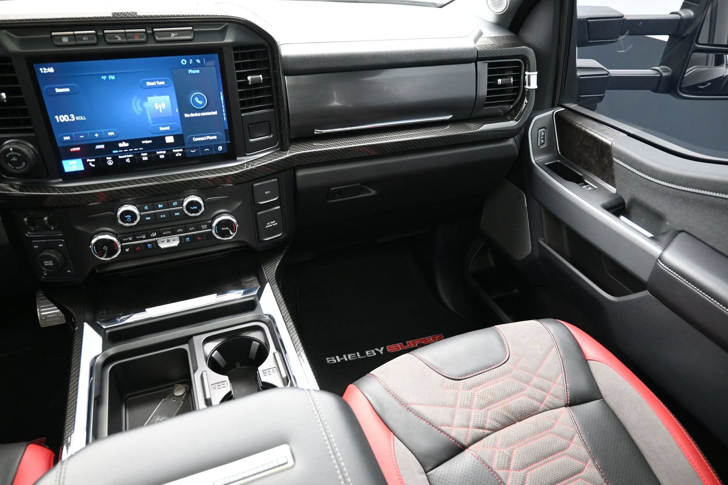 Used 2024 Ford F250 Lariat w/ Lariat Ultimate Package AWD/4WD image 40