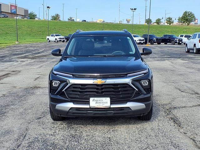 Used 2025 Chevrolet TrailBlazer LT AWD/4WD image 14