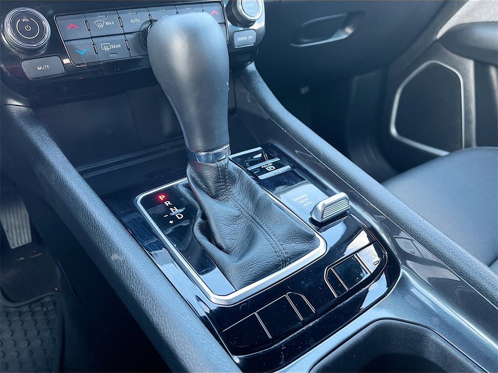 Used 2024 Jeep Compass Latitude image 16