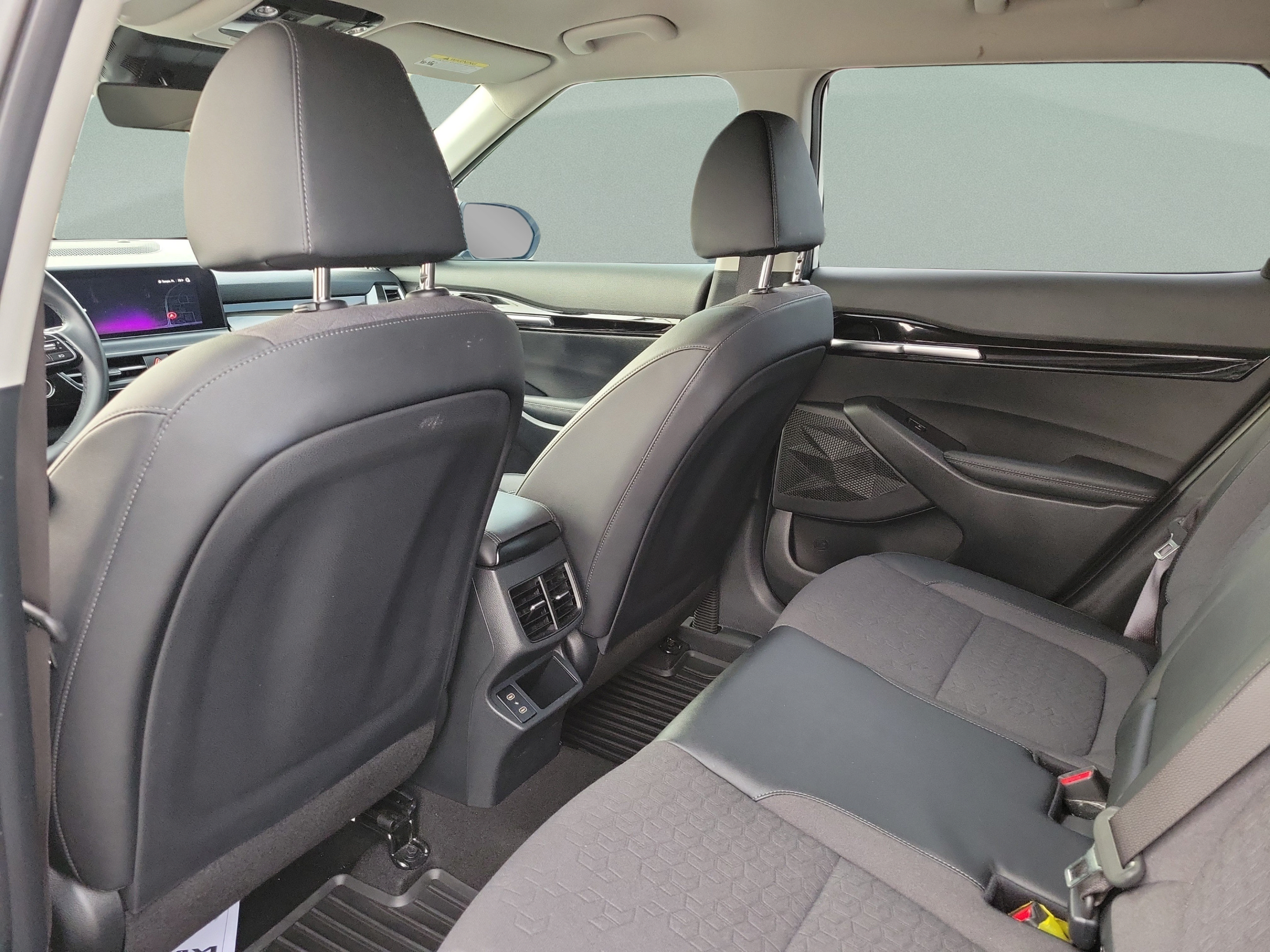 Certified 2024 Kia Seltos S FWD image 7