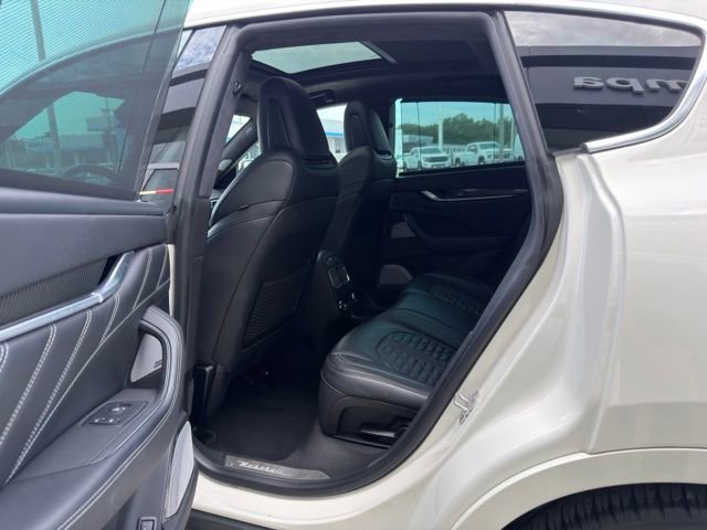 Used 2019 Maserati Levante Trofeo AWD/4WD image 6