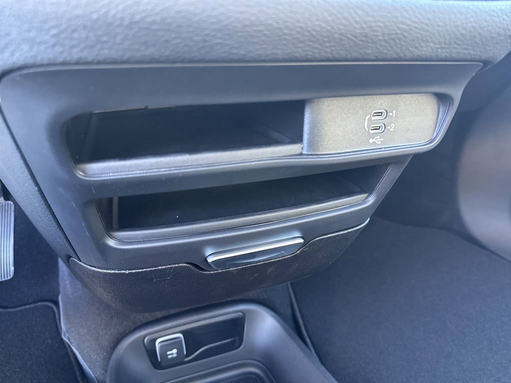 New 2026 Chrysler Pacifica Select image 33