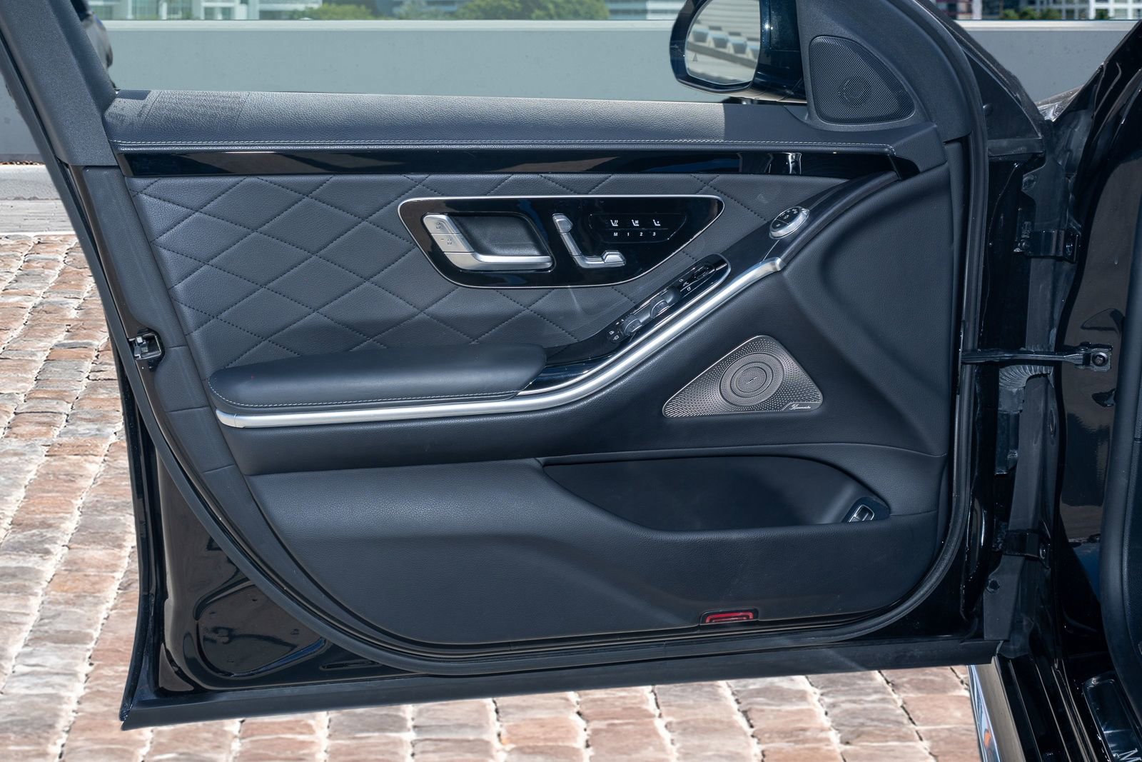 Used 2022 Mercedes-Benz S 580 4MATIC Sedan image 11