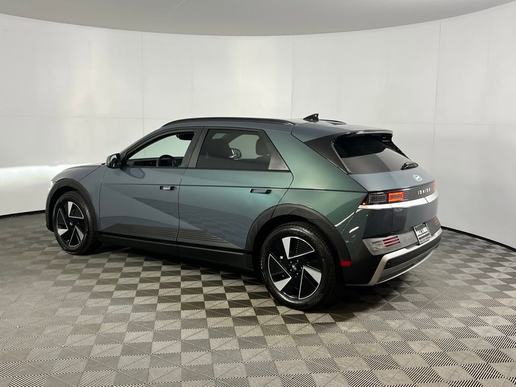 Used 2025 Hyundai Ioniq 5 SEL image 8