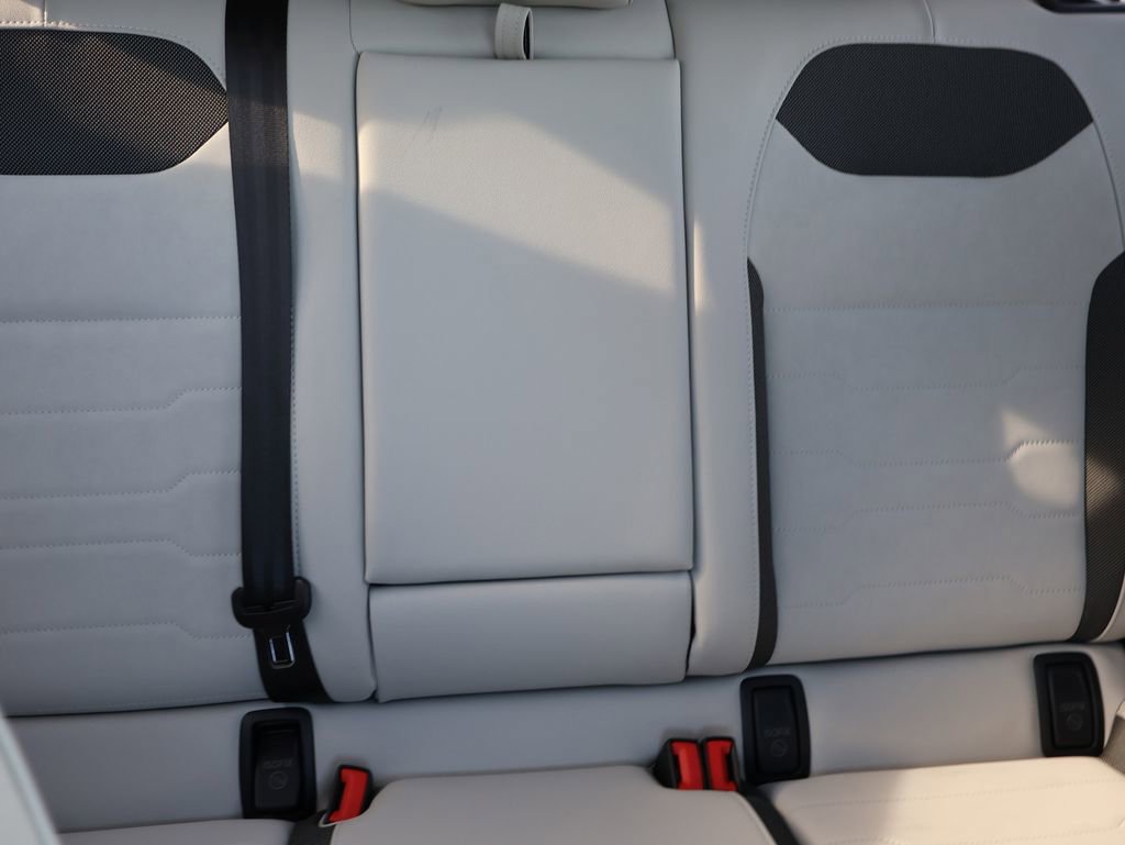 New 2026 Volkswagen Taos SE image 12