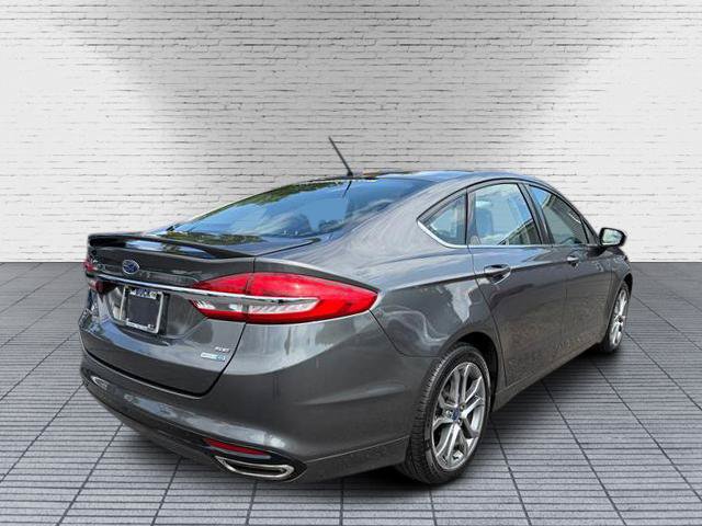 Used 2017 Ford Fusion SE w/ Equipment Group 201A AWD/4WD image 4