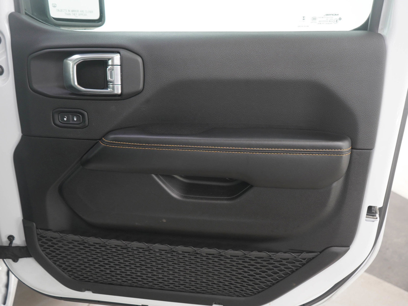 Used 2024 Jeep Wrangler Sahara image 11